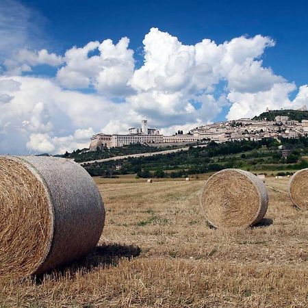 Villa Gina Assisi Bagian luar foto