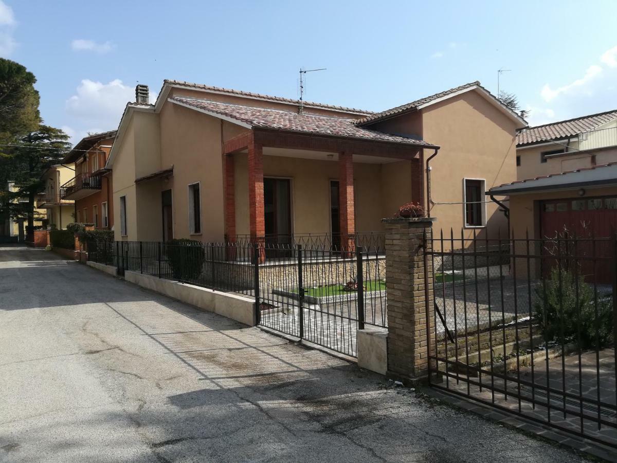 Villa Gina Assisi Bagian luar foto