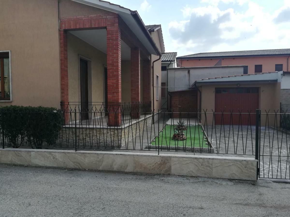 Villa Gina Assisi Bagian luar foto