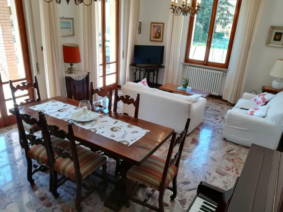 Villa Gina Assisi Bagian luar foto