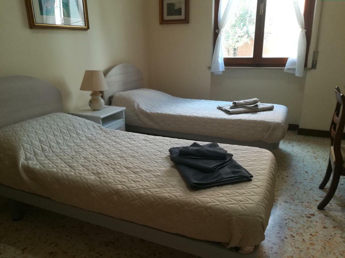 Villa Gina Assisi Bagian luar foto